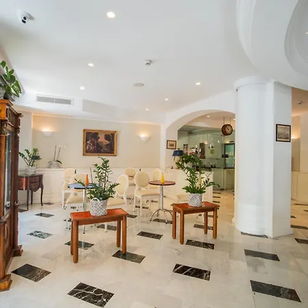 سنترال فندق 4*
