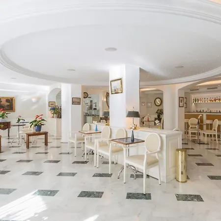 سنترال فندق 4*